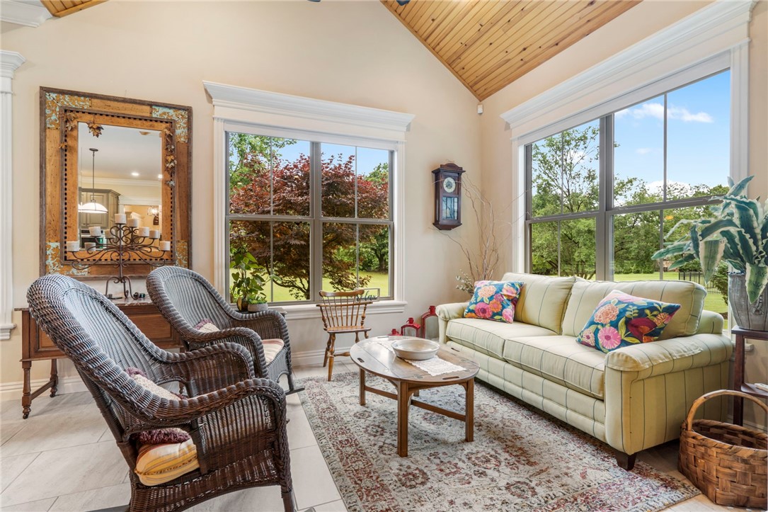 3997 N Bridlewood Drive