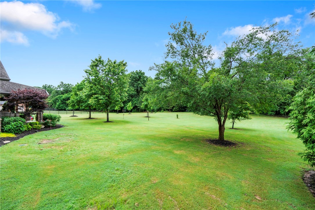 3997 N Bridlewood Drive