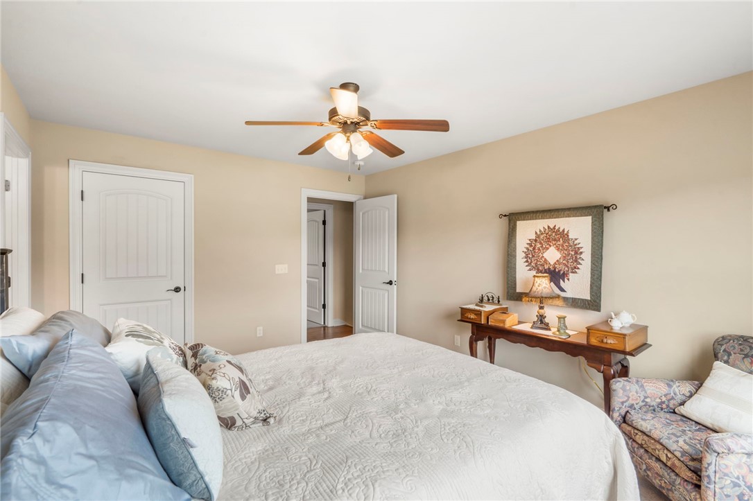 3997 N Bridlewood Drive