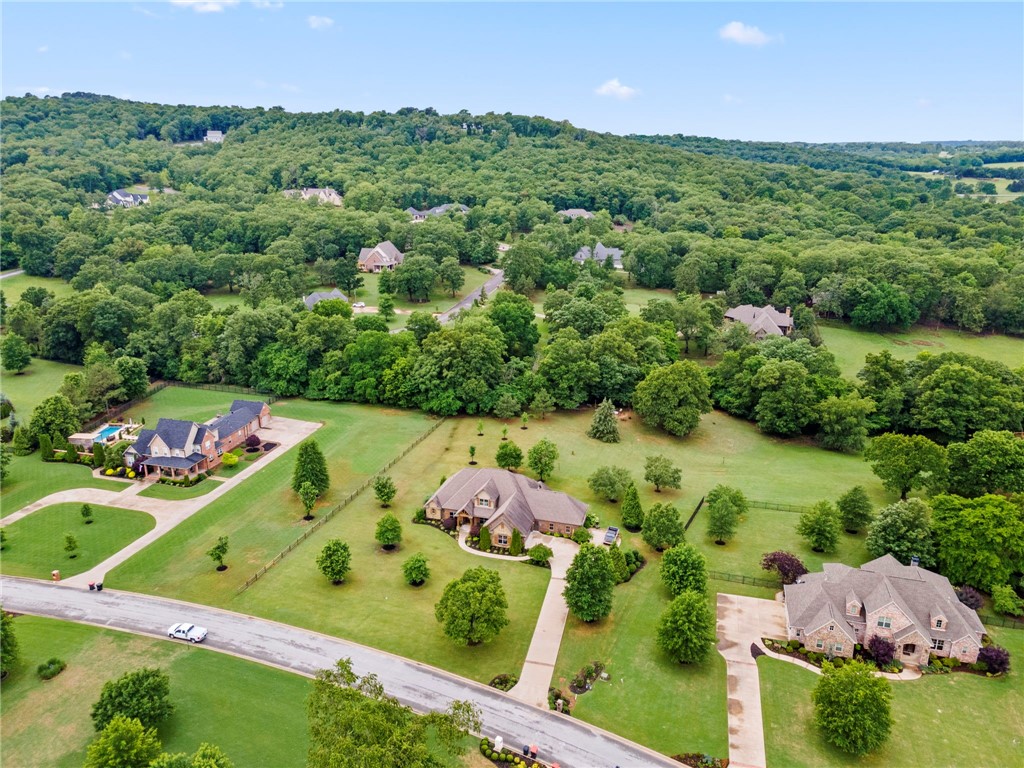 3997 N Bridlewood Drive