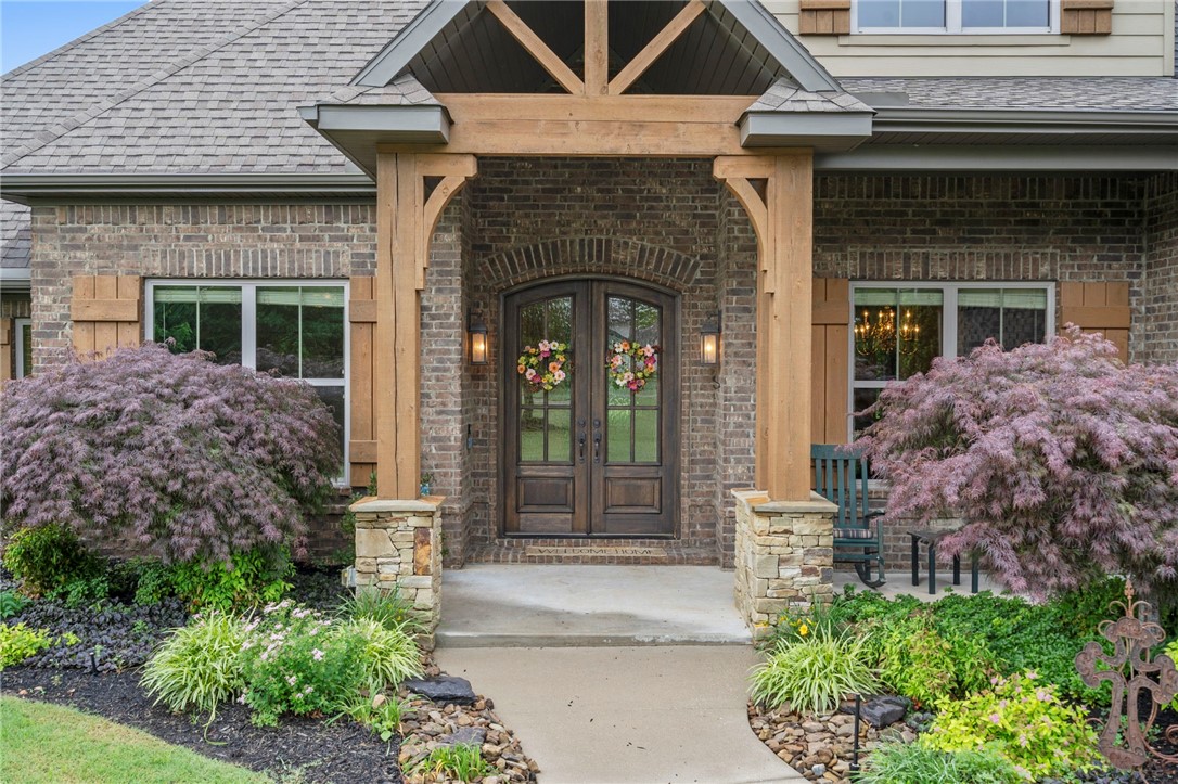 3997 N Bridlewood Drive