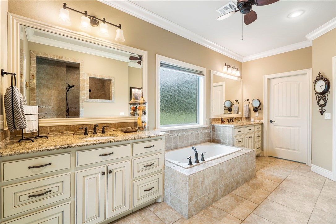 3997 N Bridlewood Drive