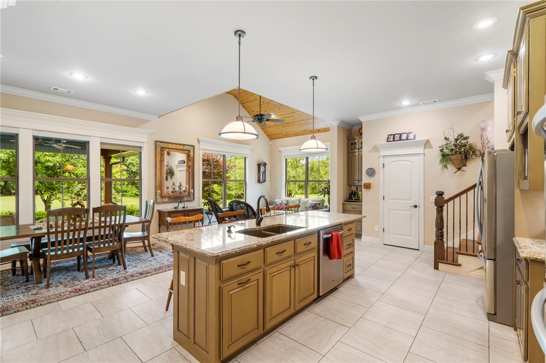 3997 N Bridlewood Drive