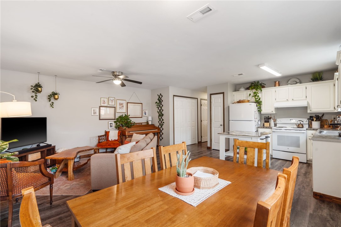 504 Braithwaite Street A & B