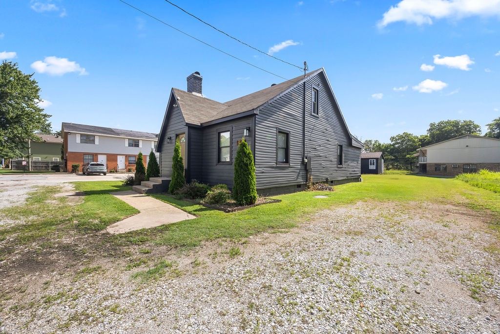 1554 Leverett Avenue