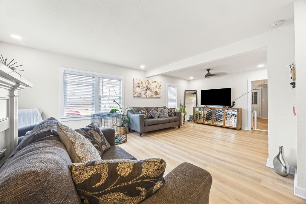 1554 Leverett Avenue