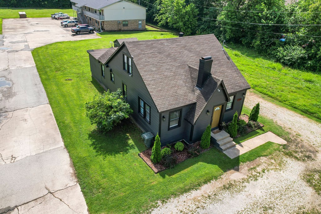 1554 Leverett Avenue