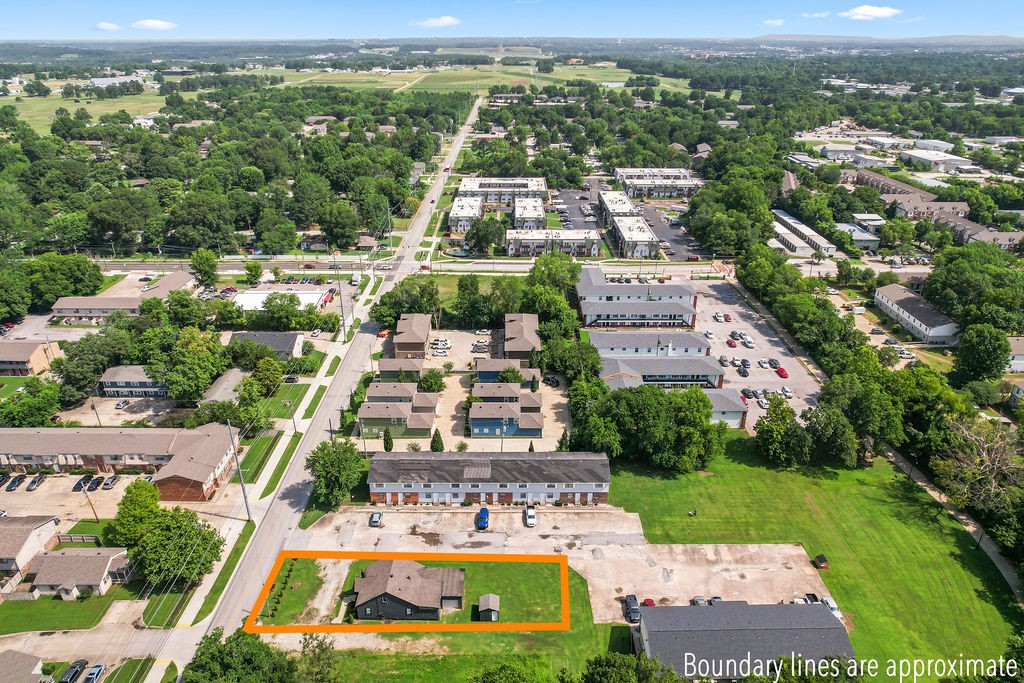 1554 Leverett Avenue