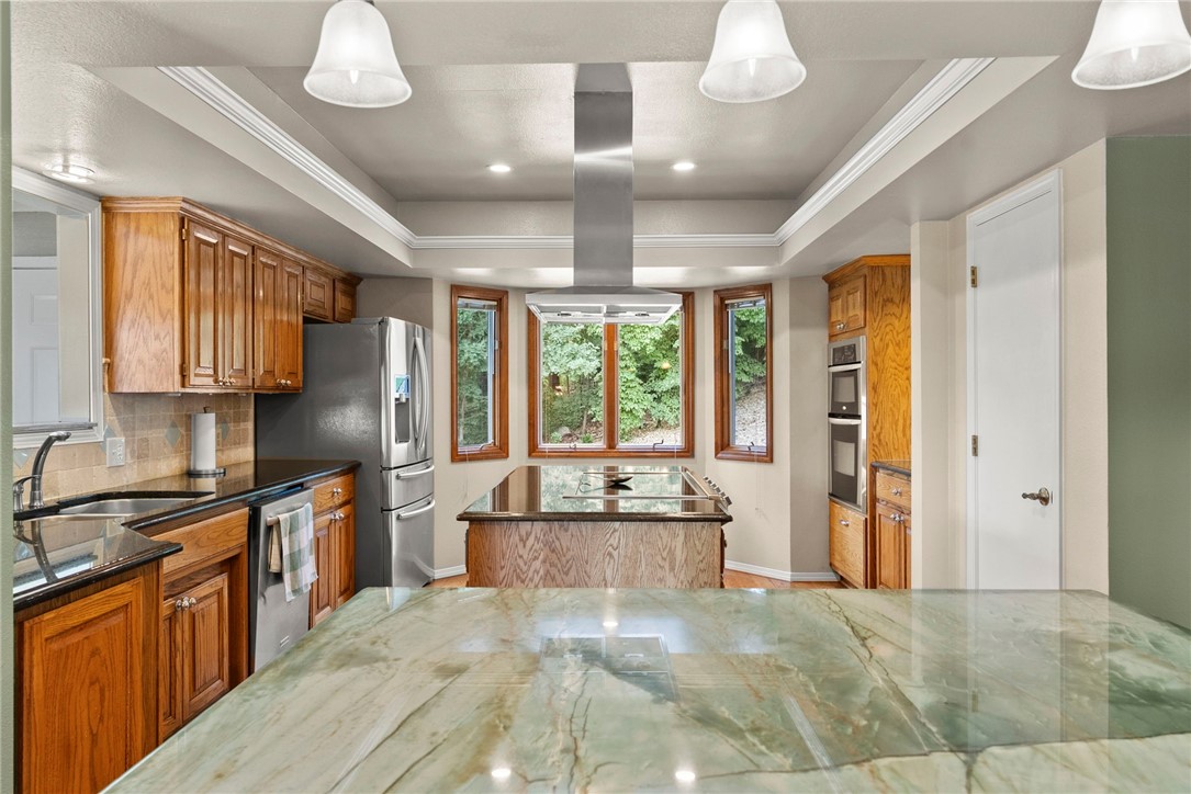 14 Waterside Lane