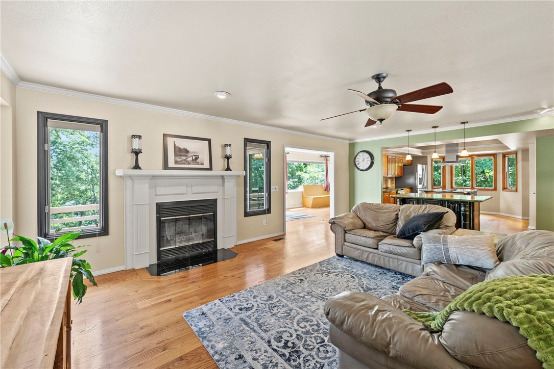 14 Waterside Lane
