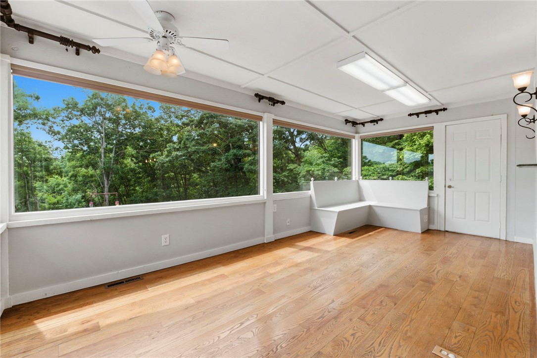 14 Waterside Lane