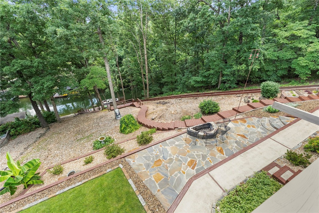 14 Waterside Lane