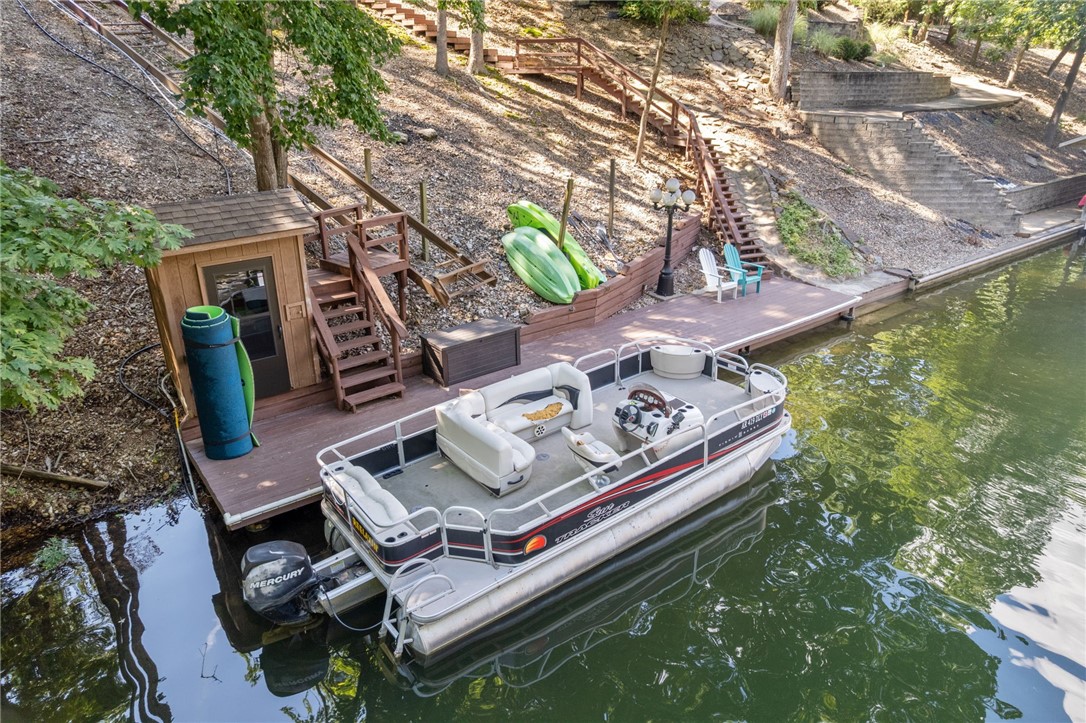 14 Waterside Lane