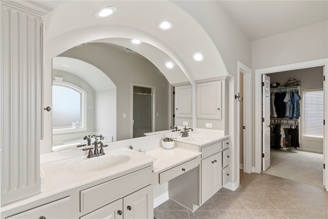 3601 W Legacy Lane