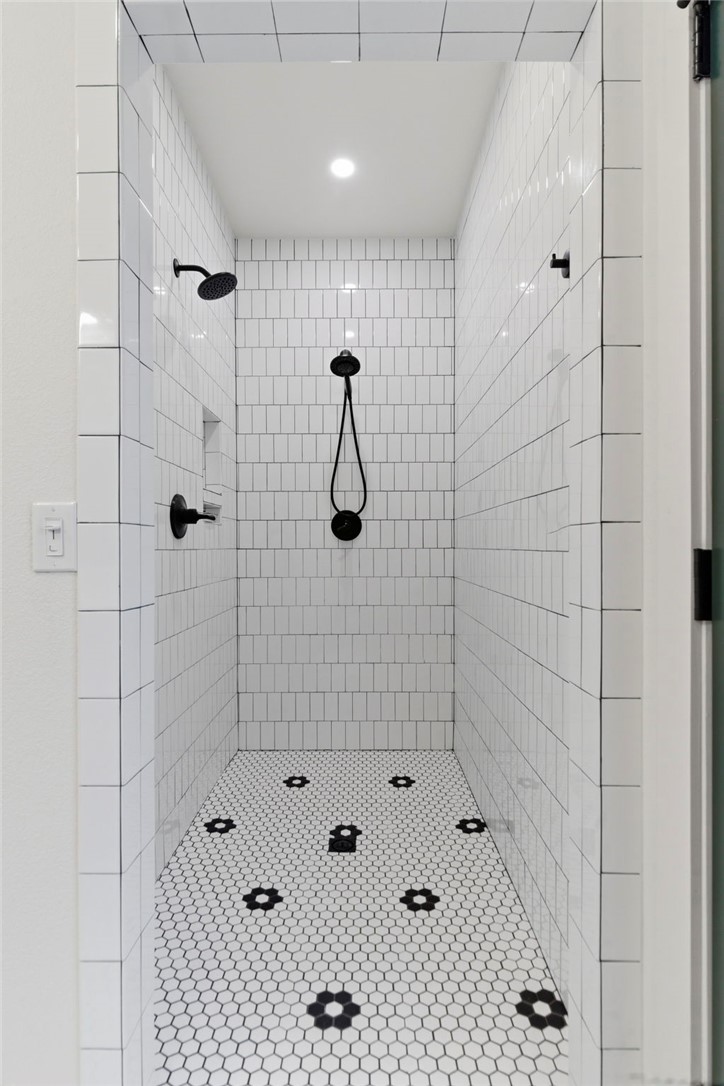 10036 Sun Ridge Circle