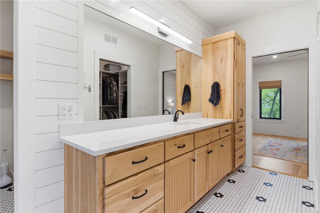 10036 Sun Ridge Circle