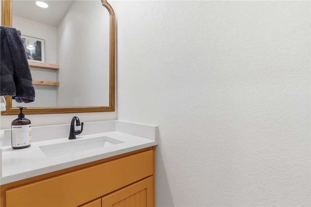 10036 Sun Ridge Circle