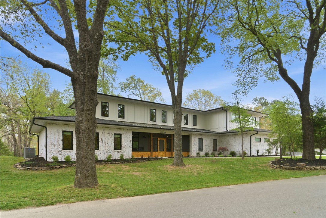 10036 Sun Ridge Circle