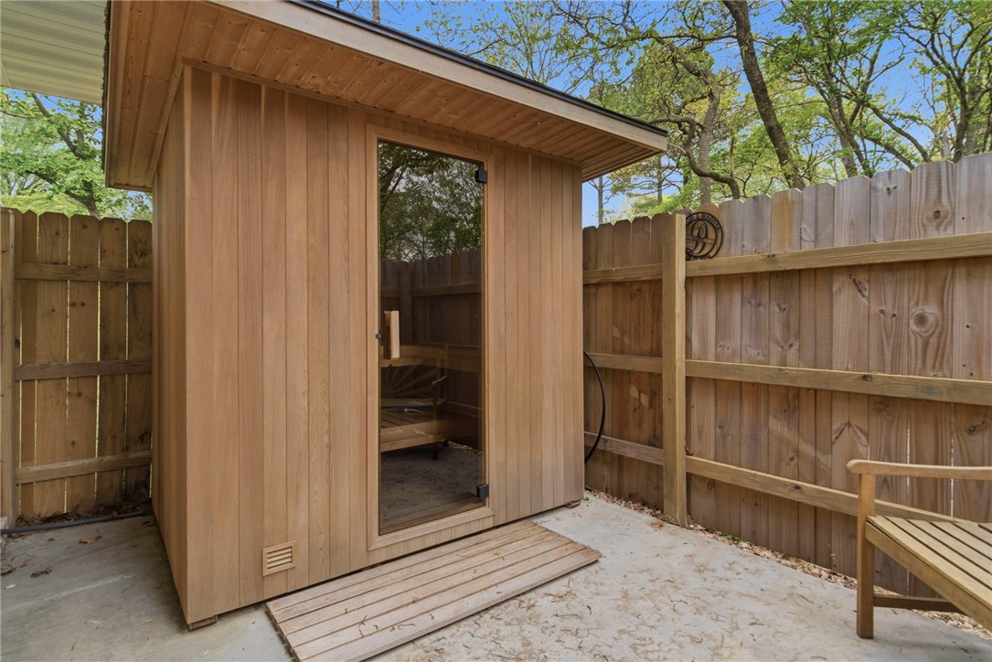 10036 Sun Ridge Circle