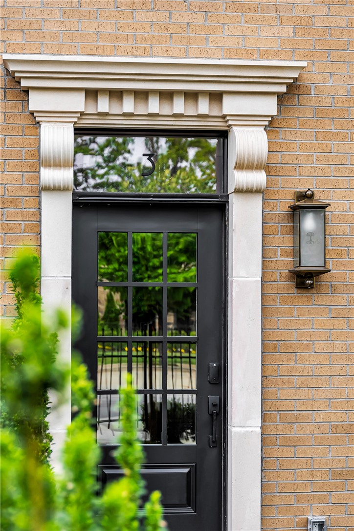 500 SW B Street 3