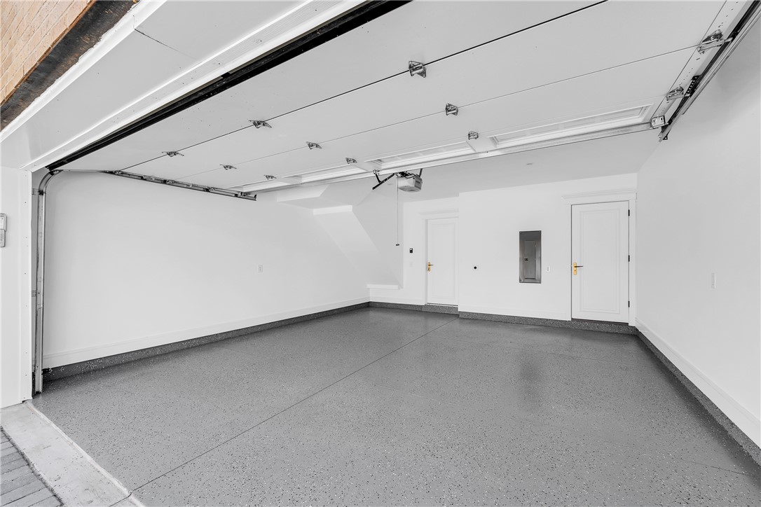 500 SW B Street 3
