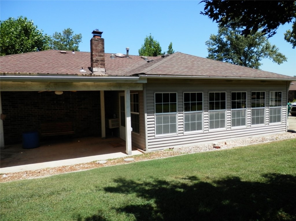 2915 Parkwood Drive