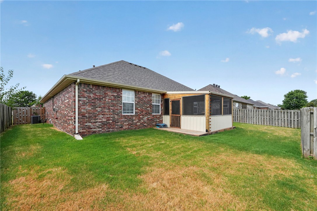 6105 S 39th Street