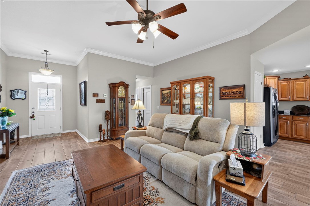 6105 S 39th Street