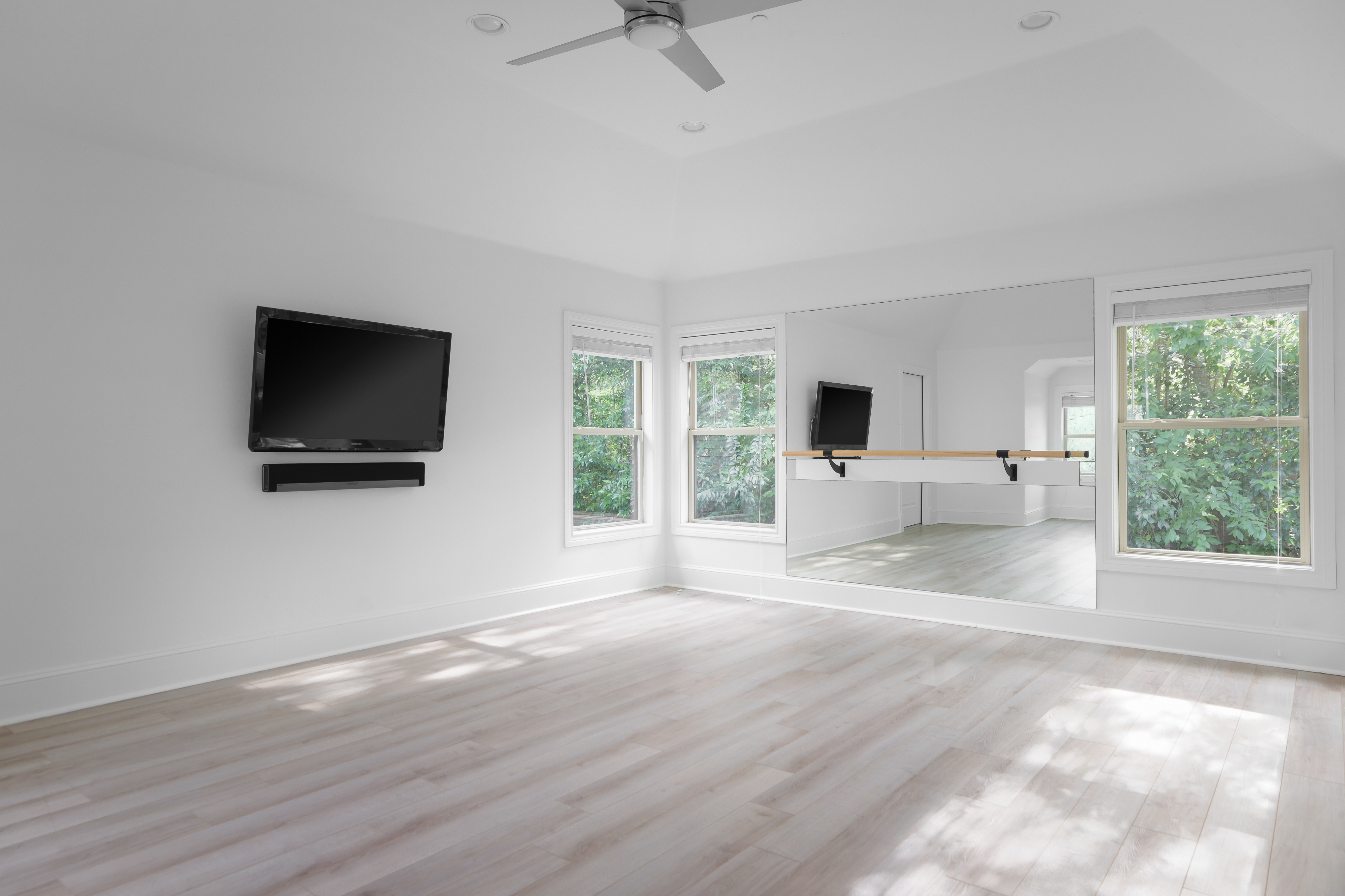506 Konstanty Circle 