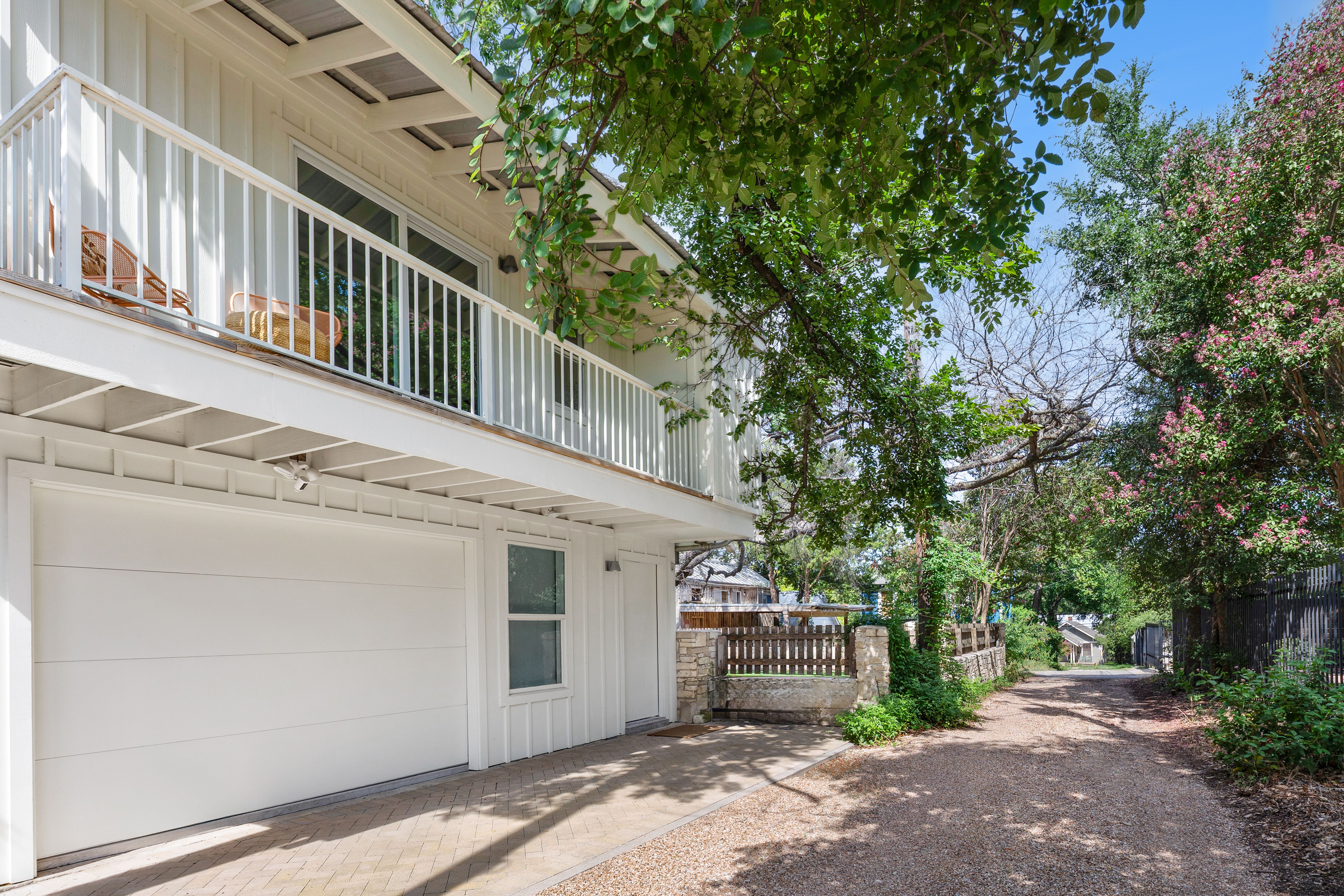 1112 West 10th Street Unit B 