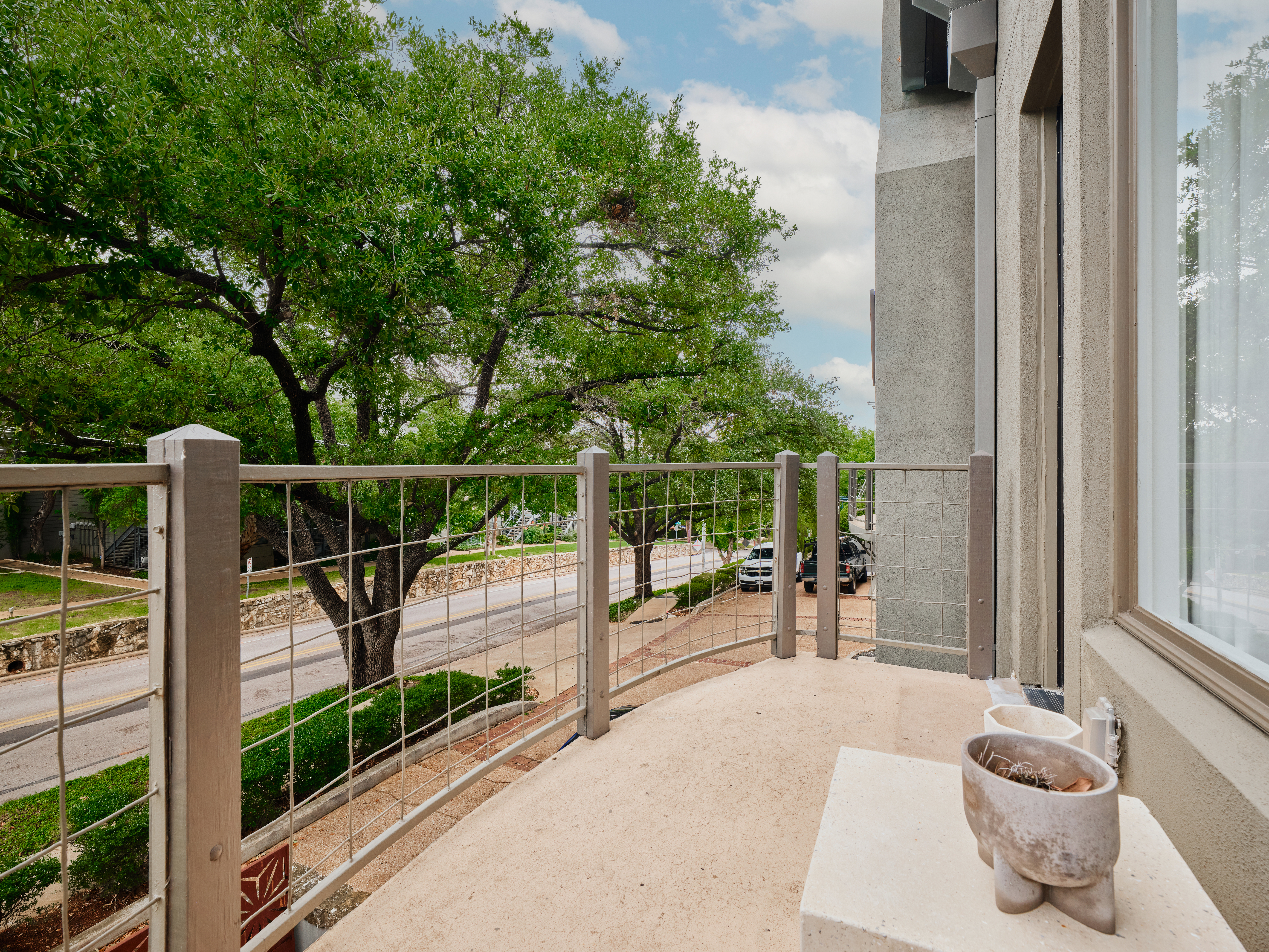 1111 West 12th Street unit 113