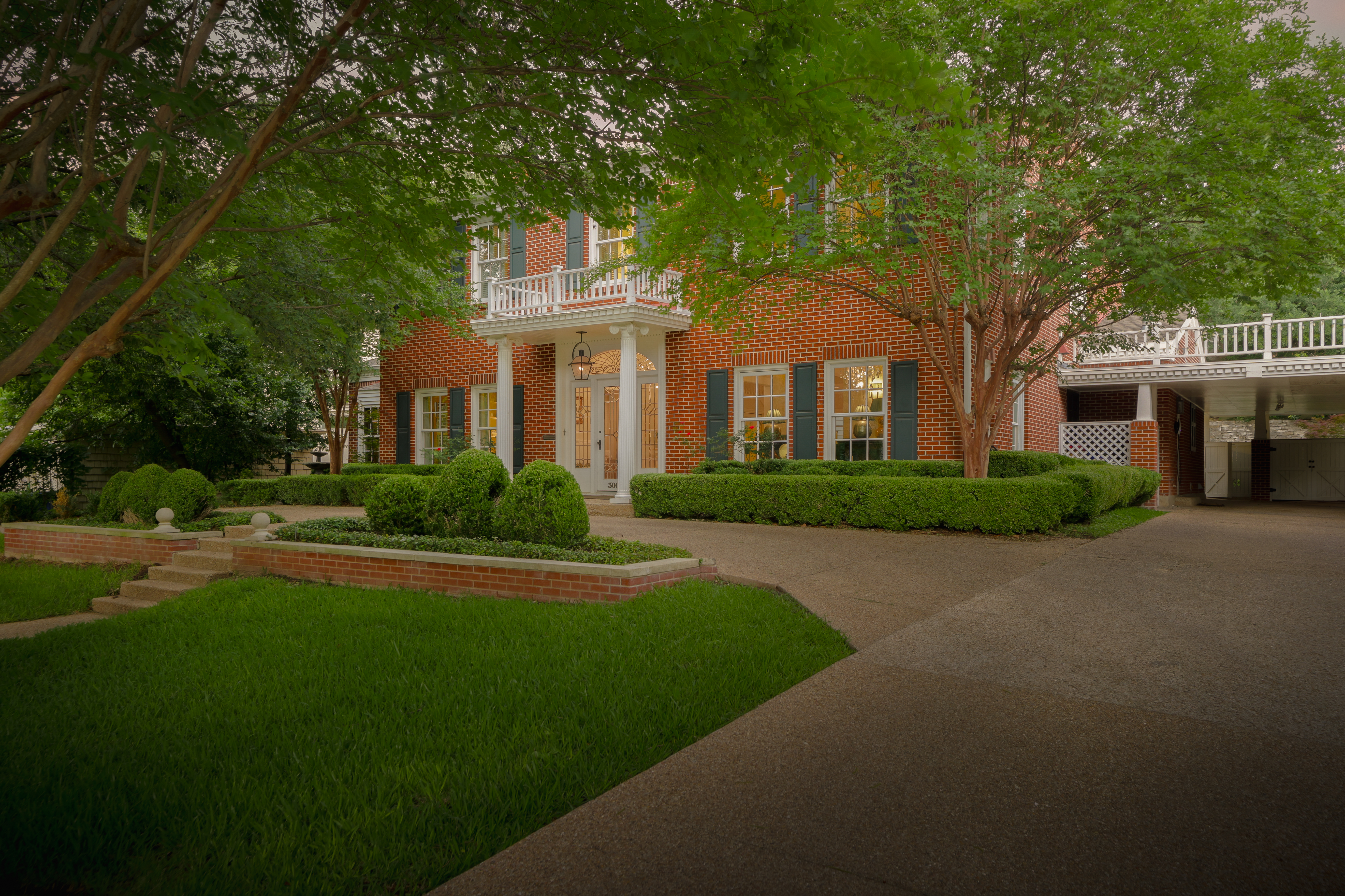 3001 Hillview Road 