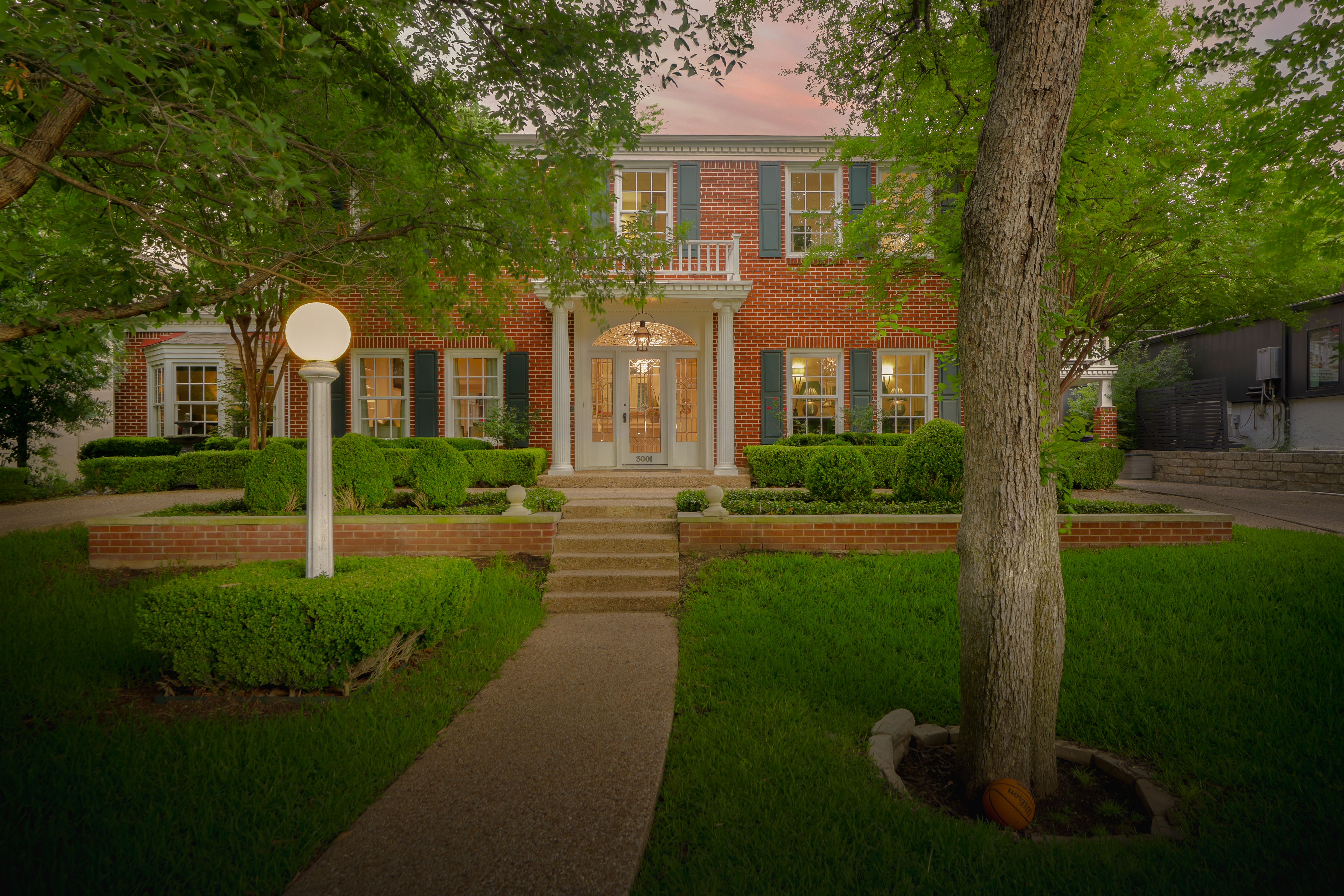 3001 Hillview Road 