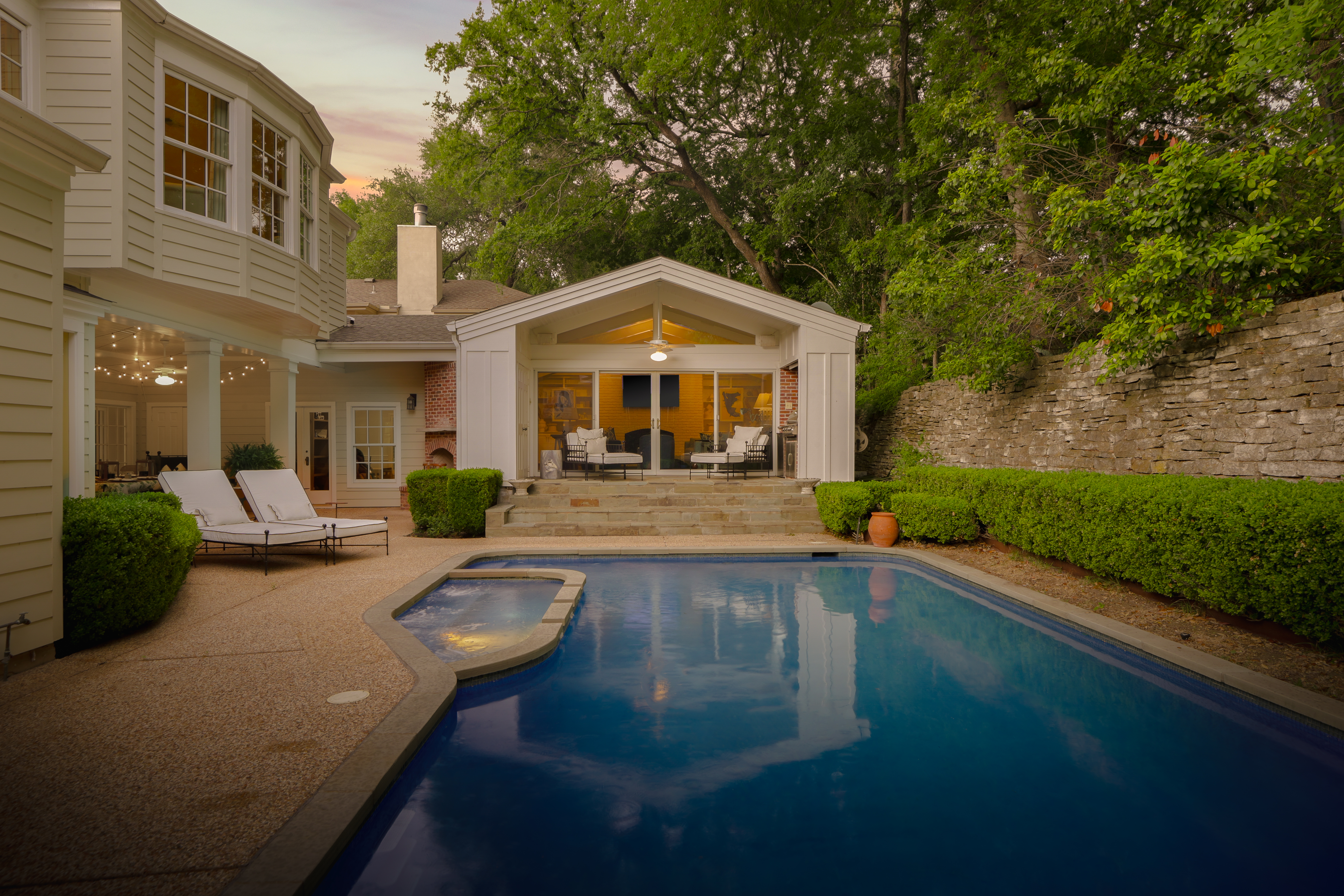 3001 Hillview Road 