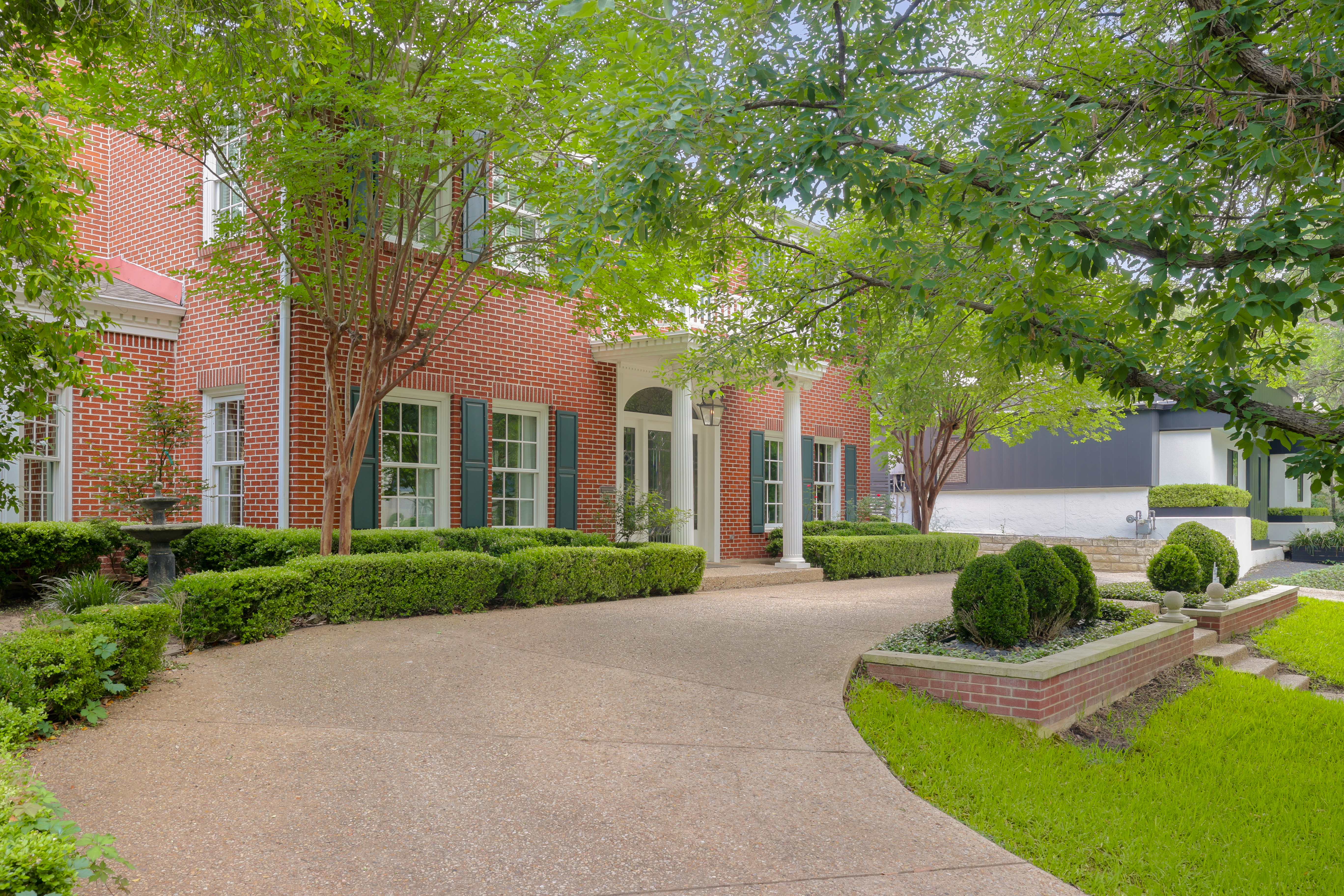 3001 Hillview Road 