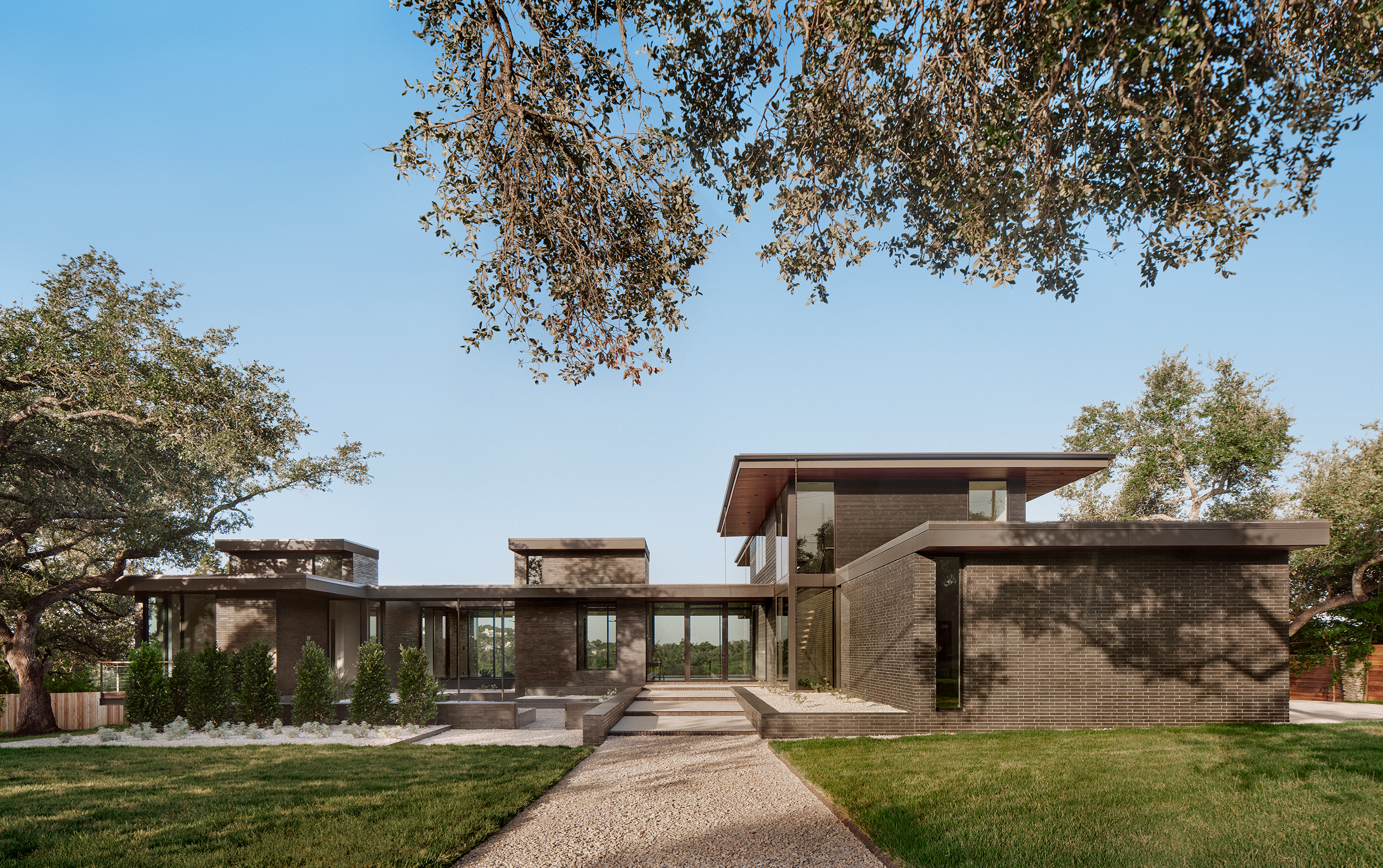 807 Redbud Trail 