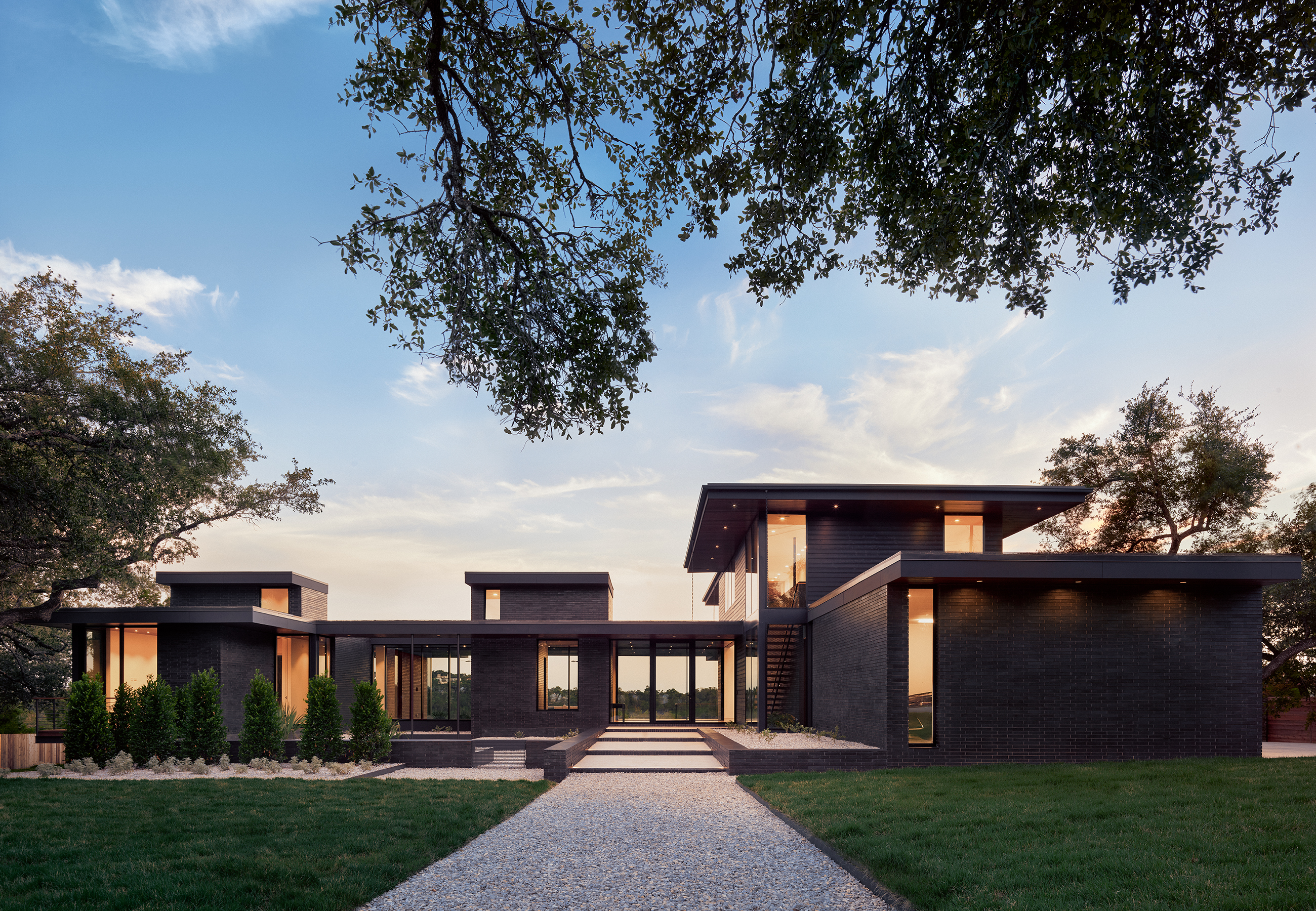 807 Redbud Trail 