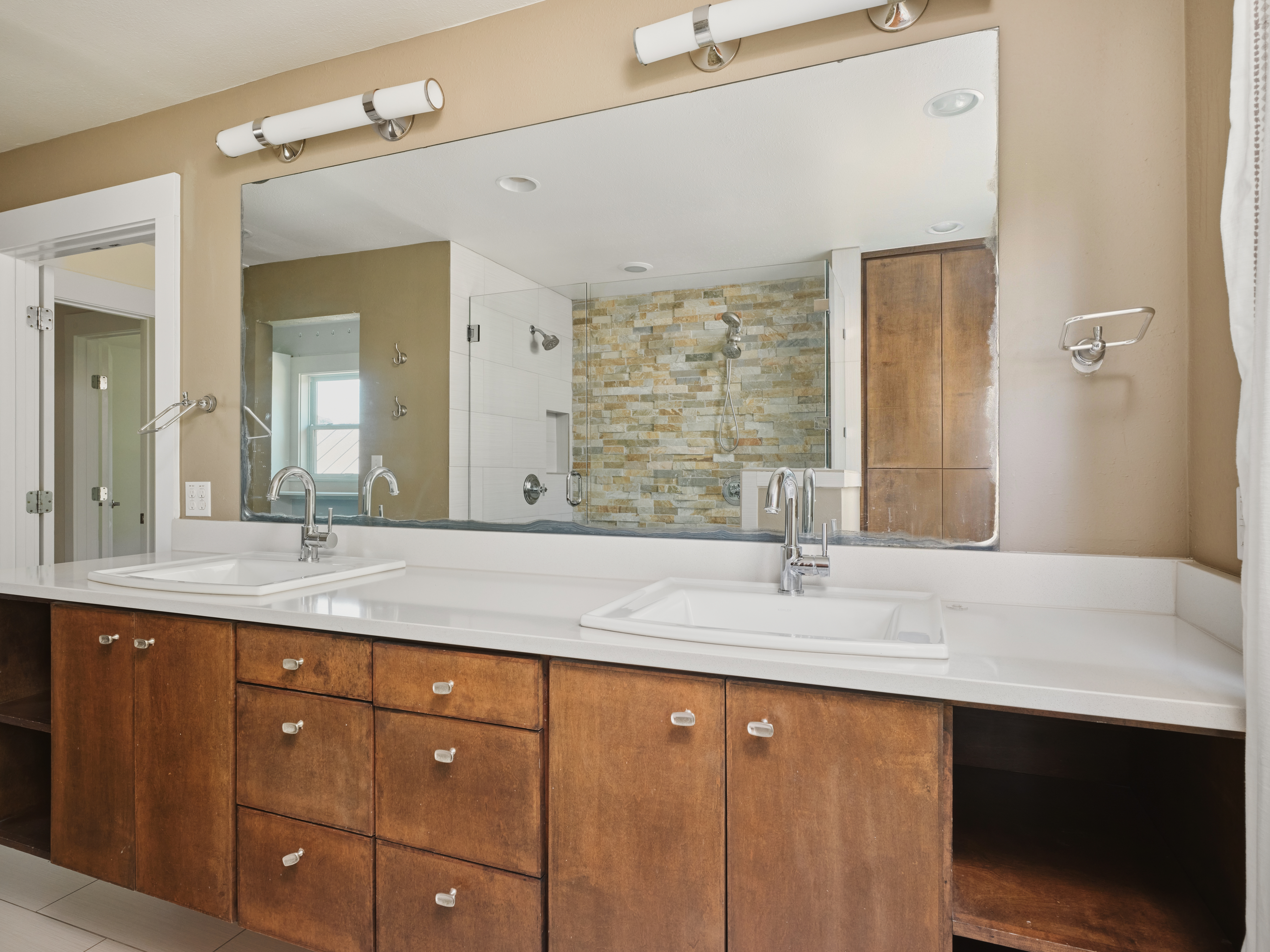 1705 West 11th Street 