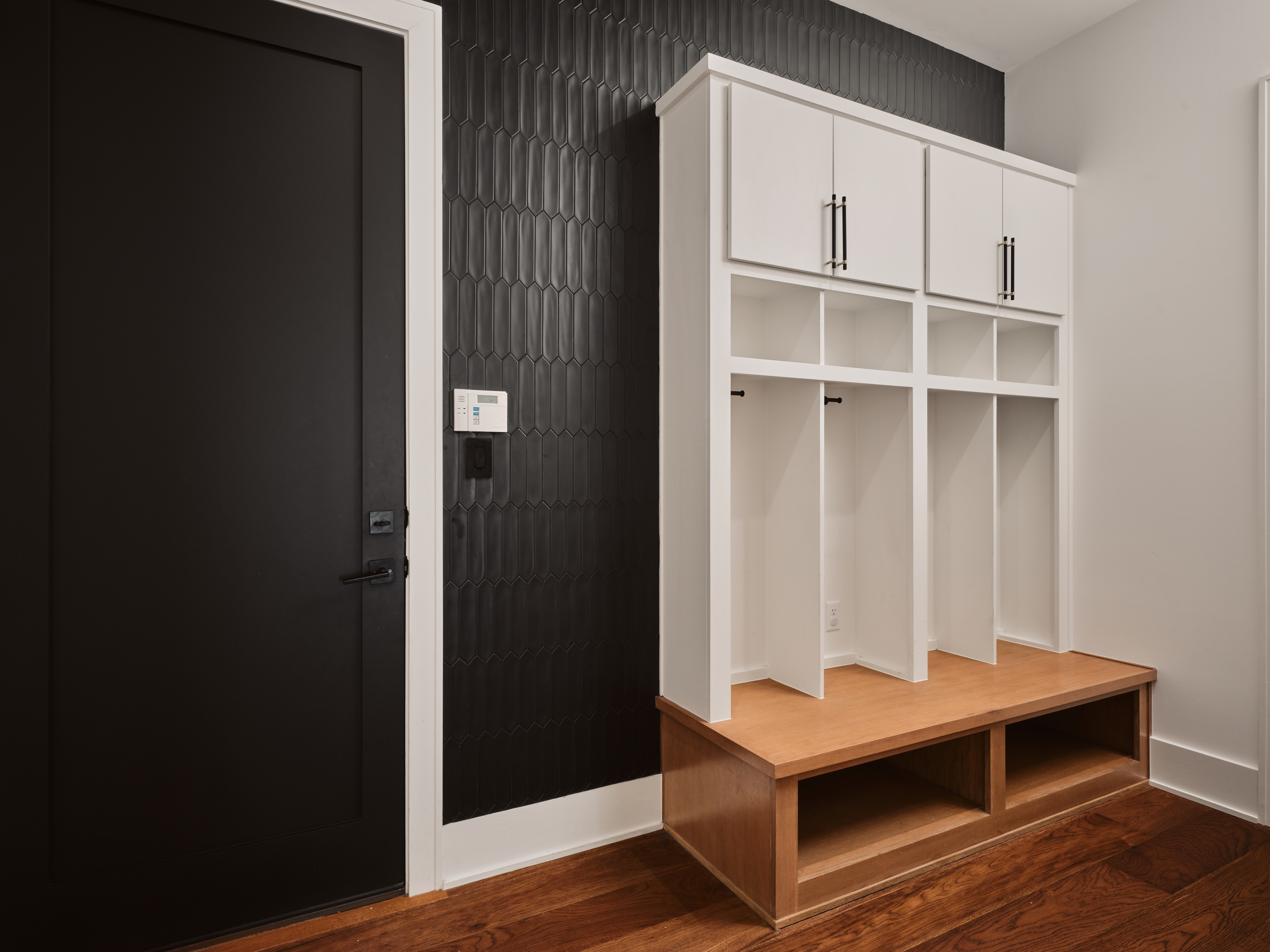  An Elevated Hill Country Modern Retreat