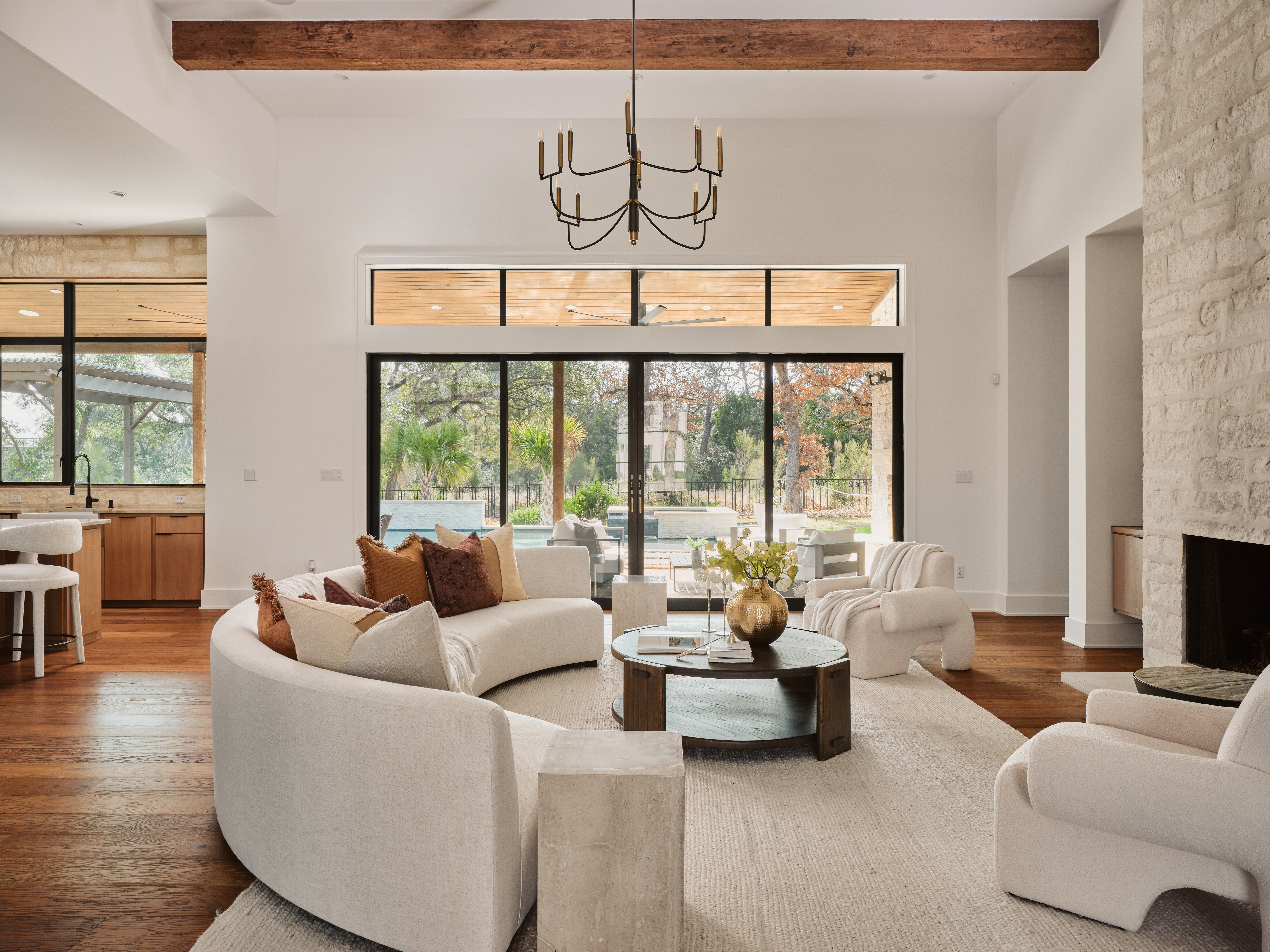  An Elevated Hill Country Modern Retreat