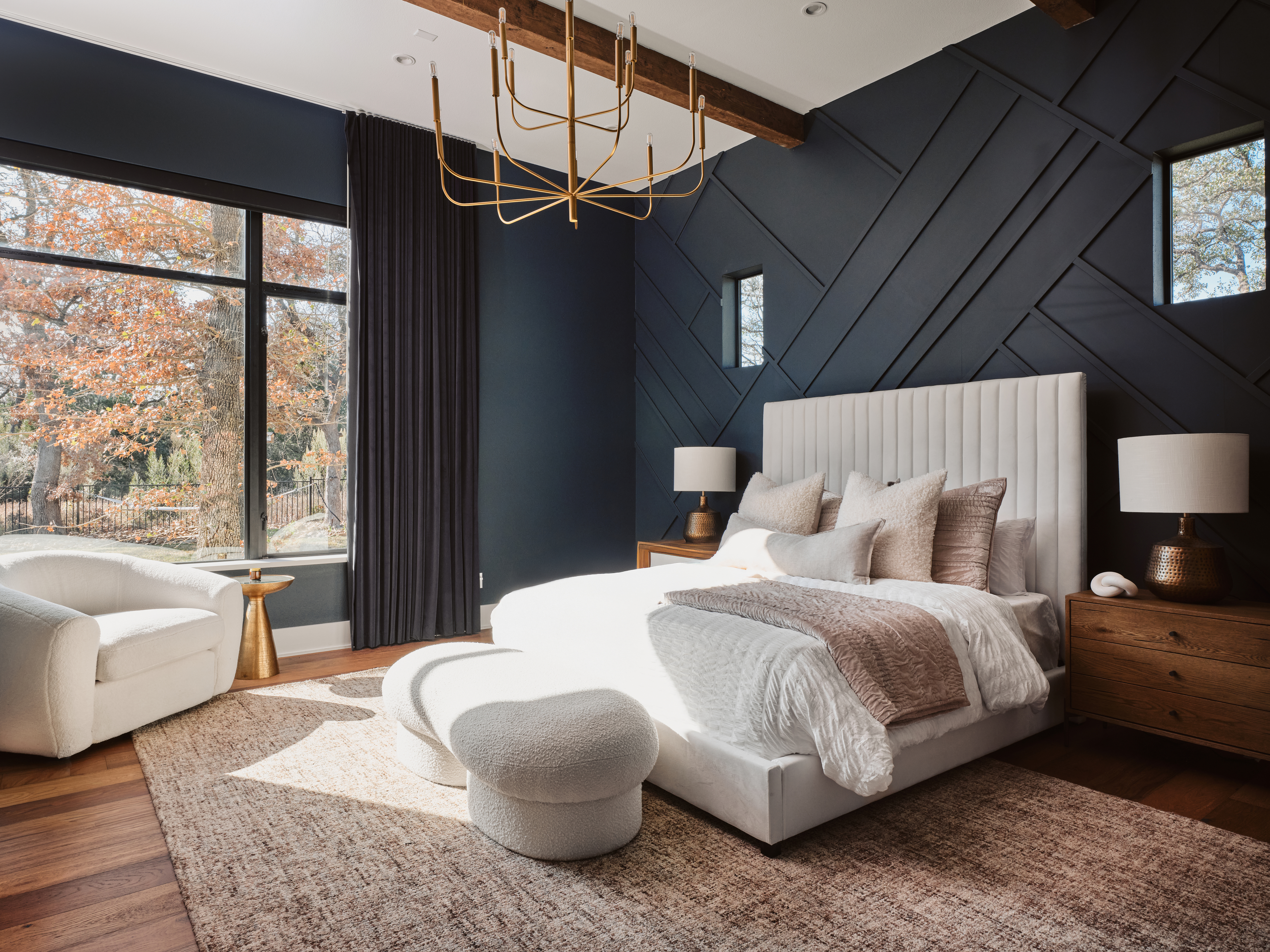  An Elevated Hill Country Modern Retreat