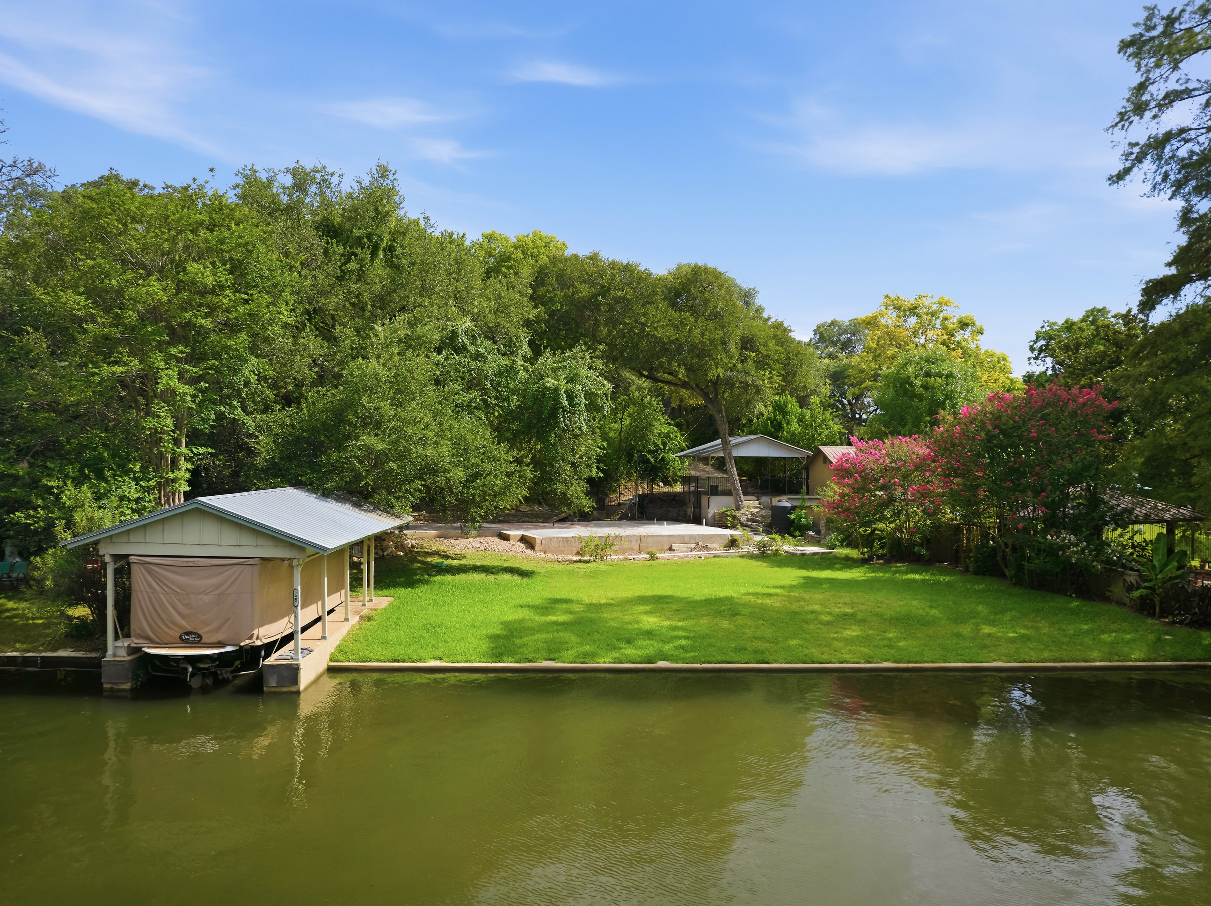 3407 Westlake Drive 