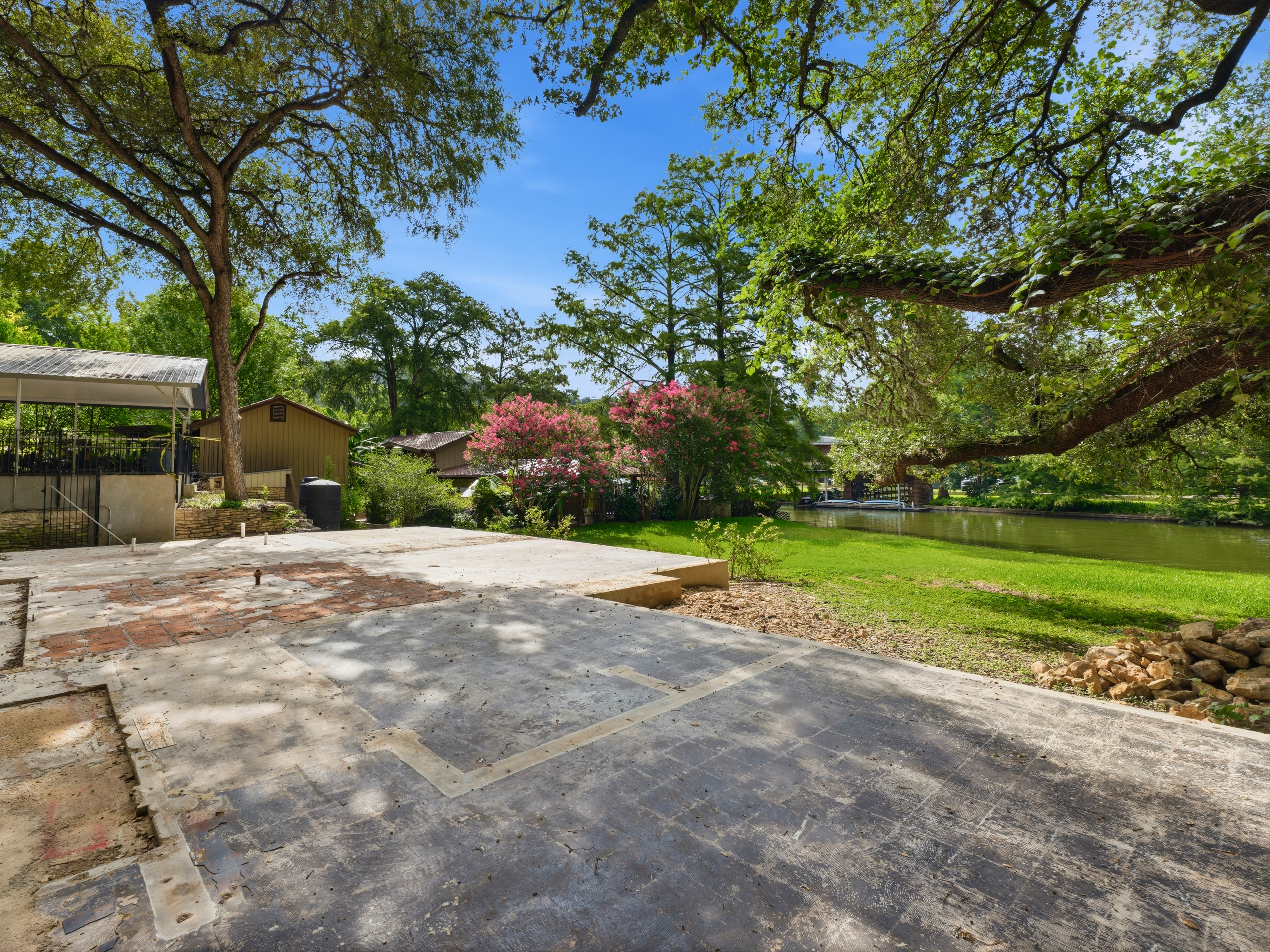 3407 Westlake Drive 