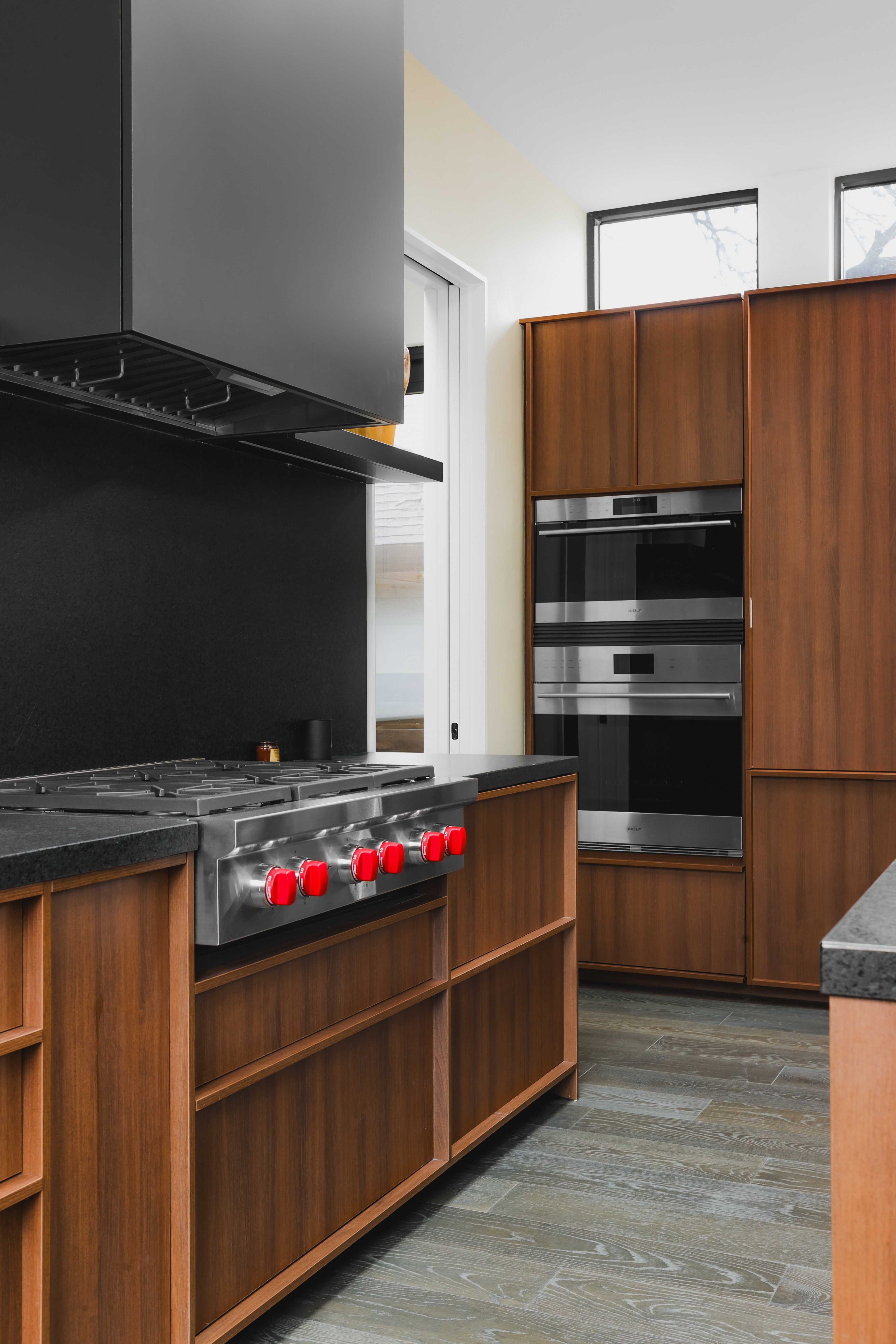 2407 West 10th Street 