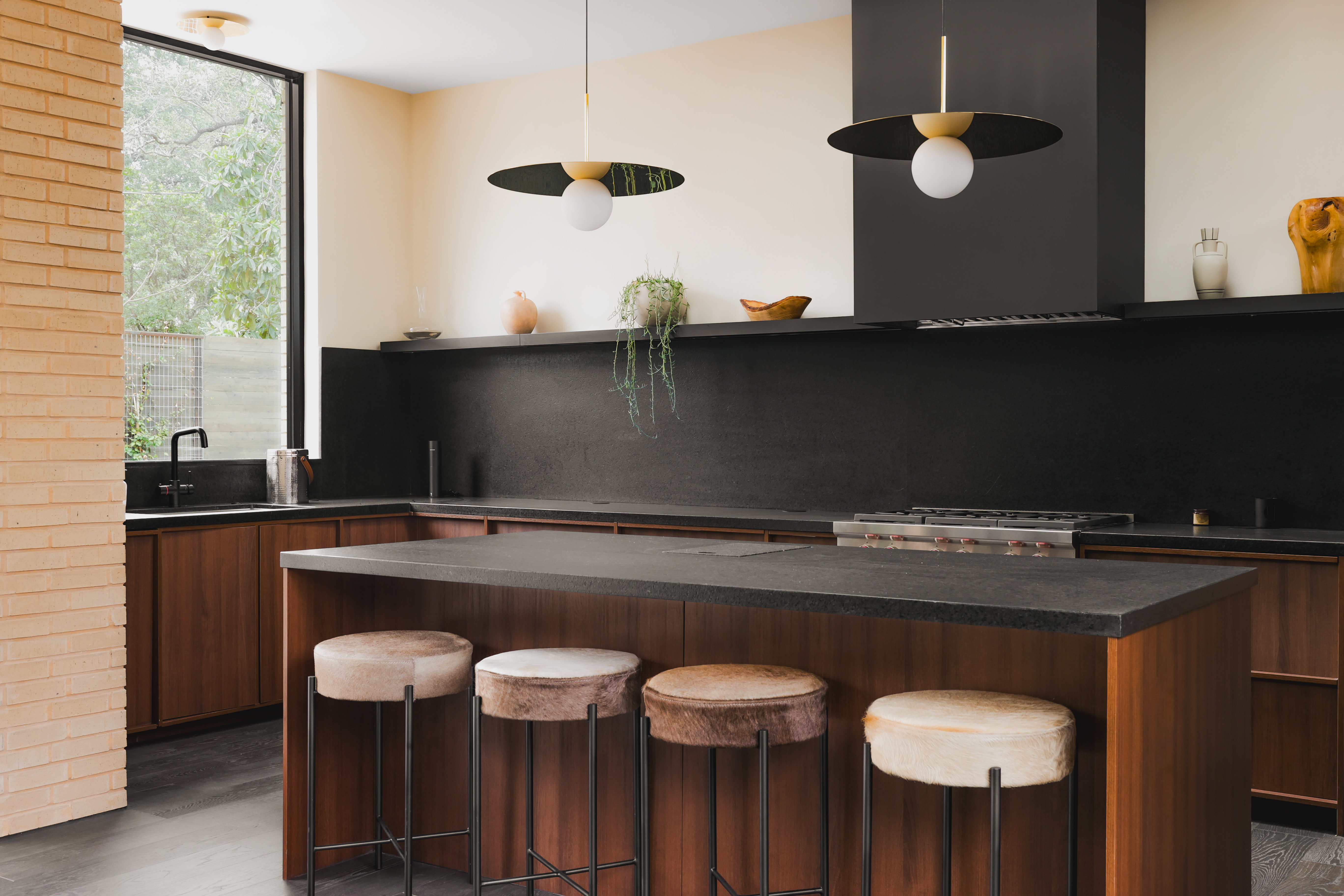 2407 West 10th Street 