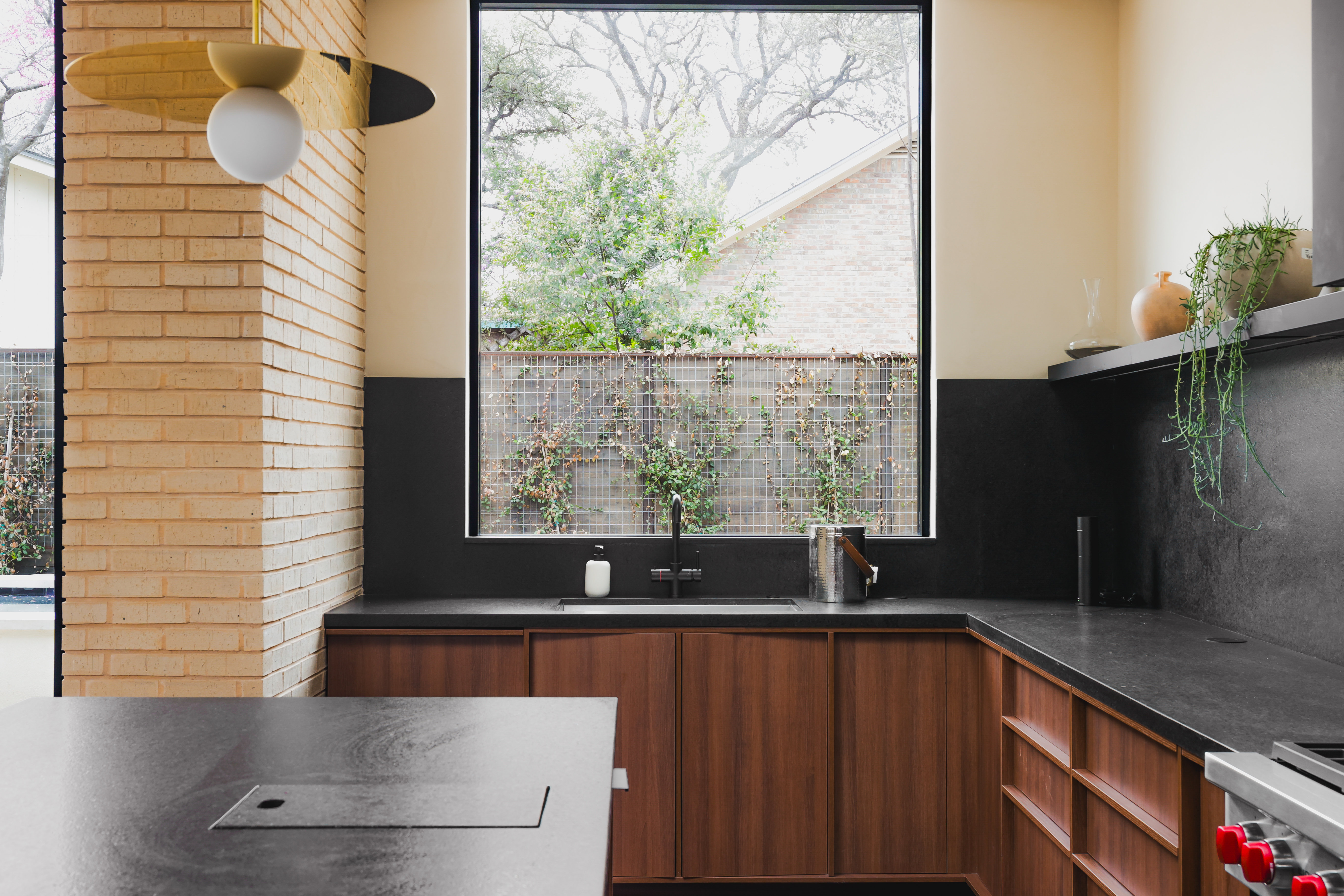 2407 West 10th Street 