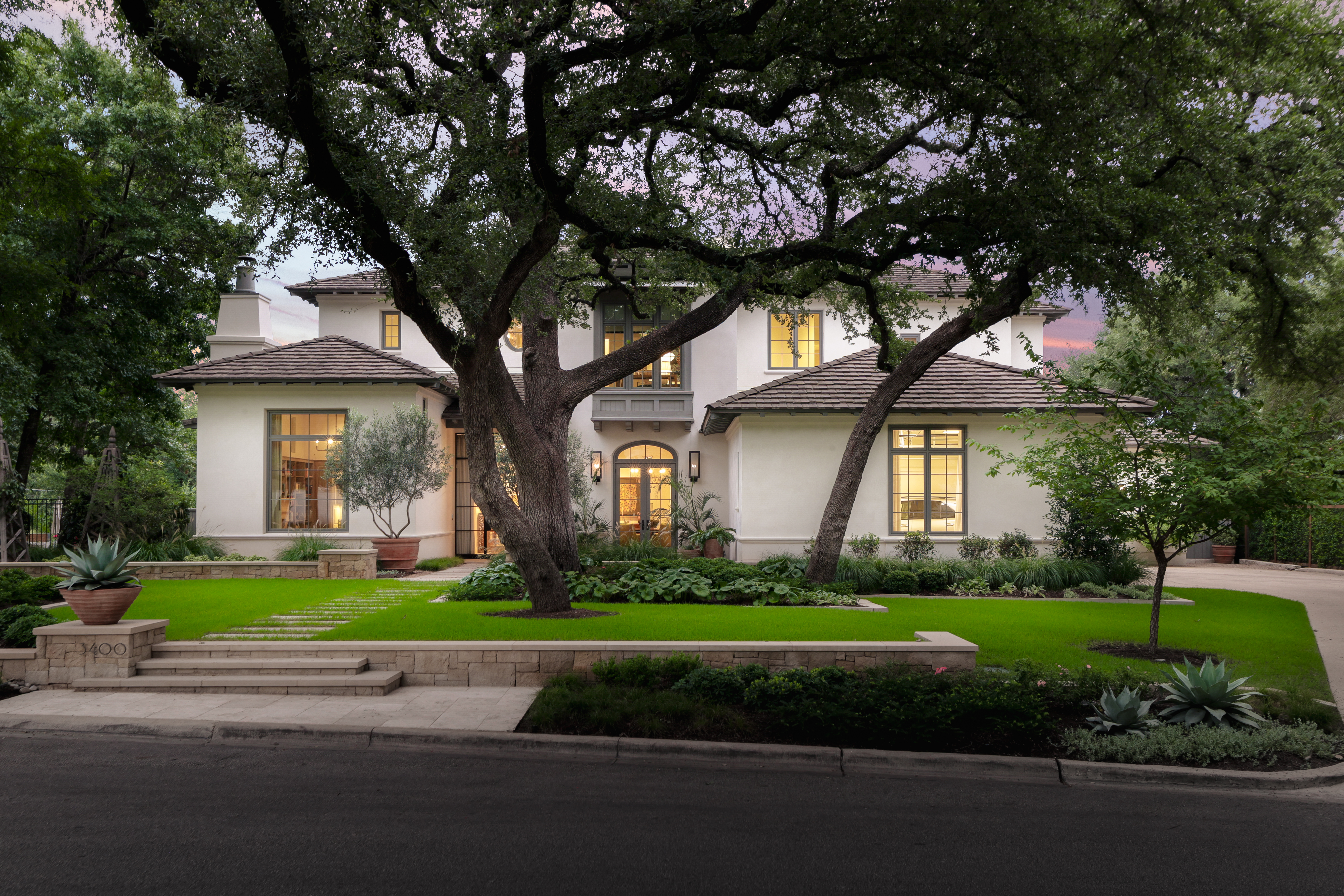 3400 Foothill Terrace 