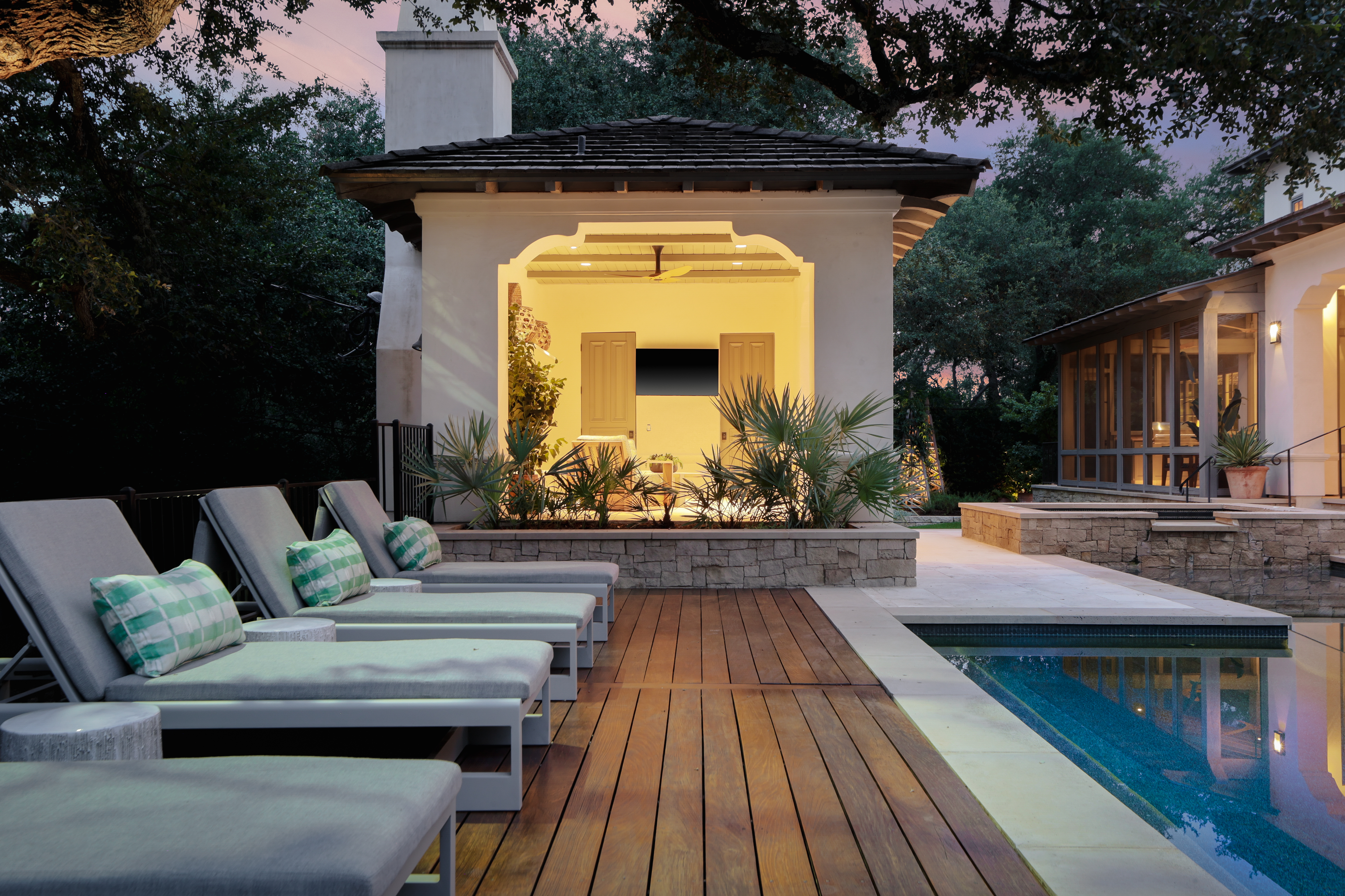 3400 Foothill Terrace 
