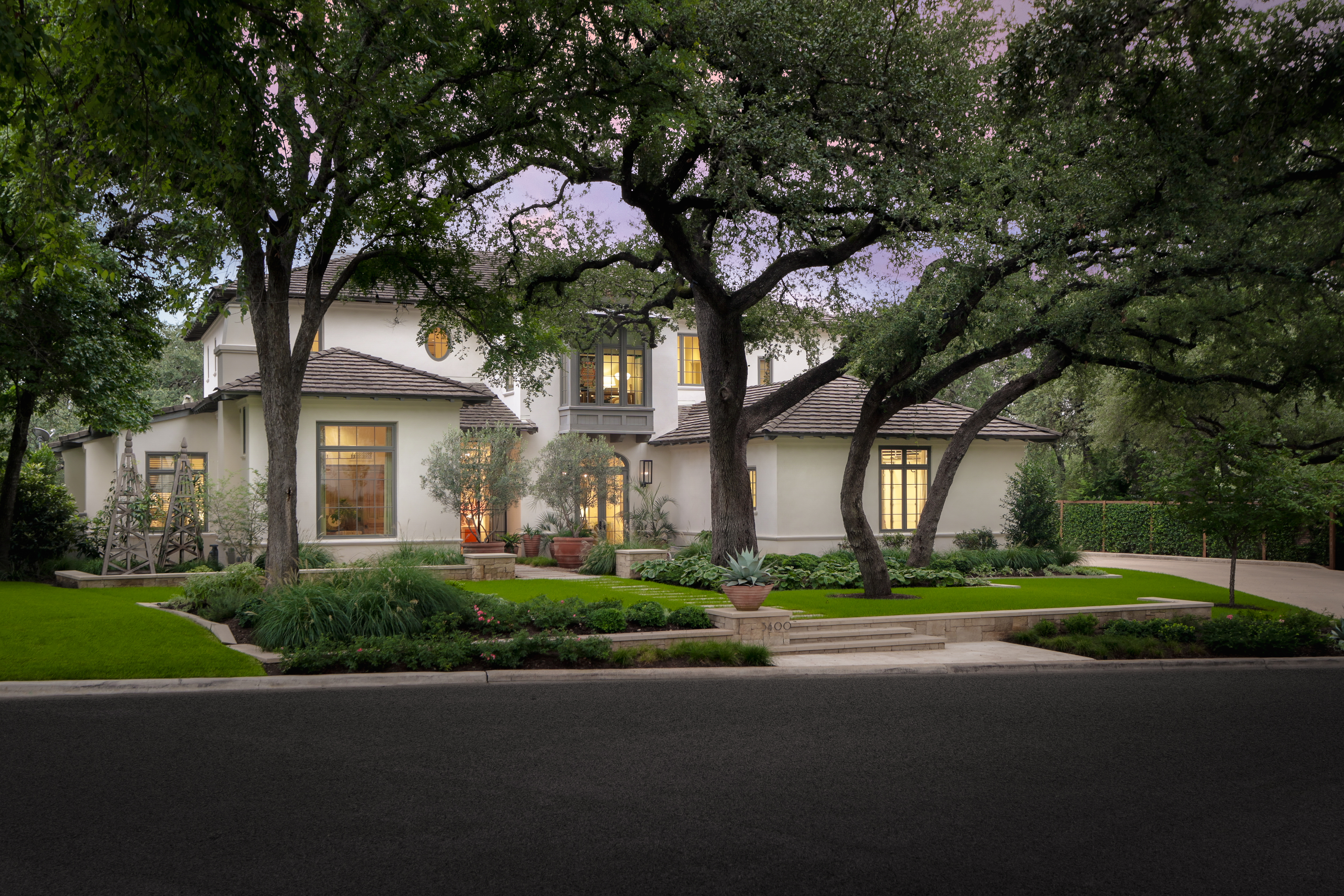 3400 Foothill Terrace 