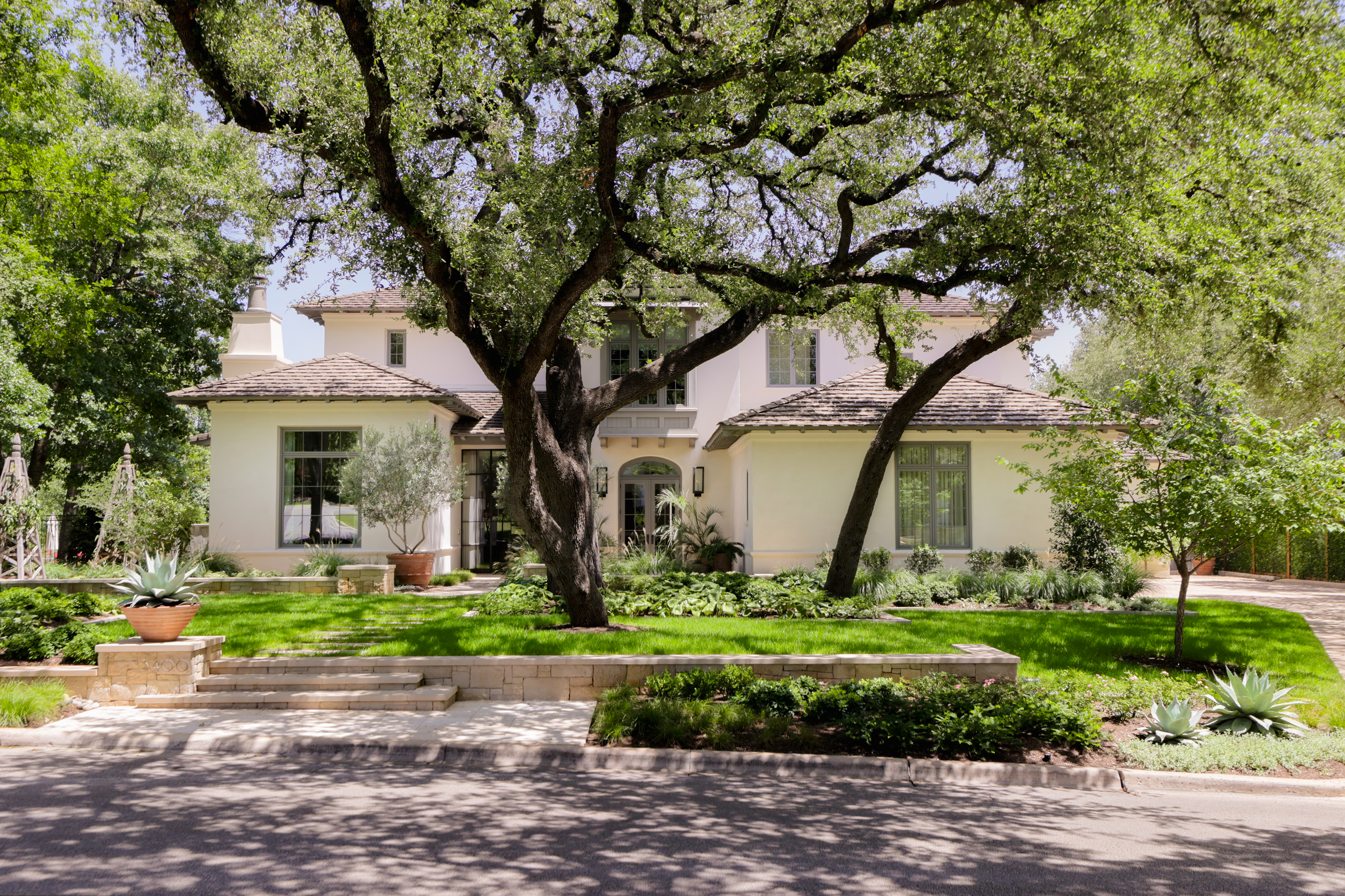 3400 Foothill Terrace 